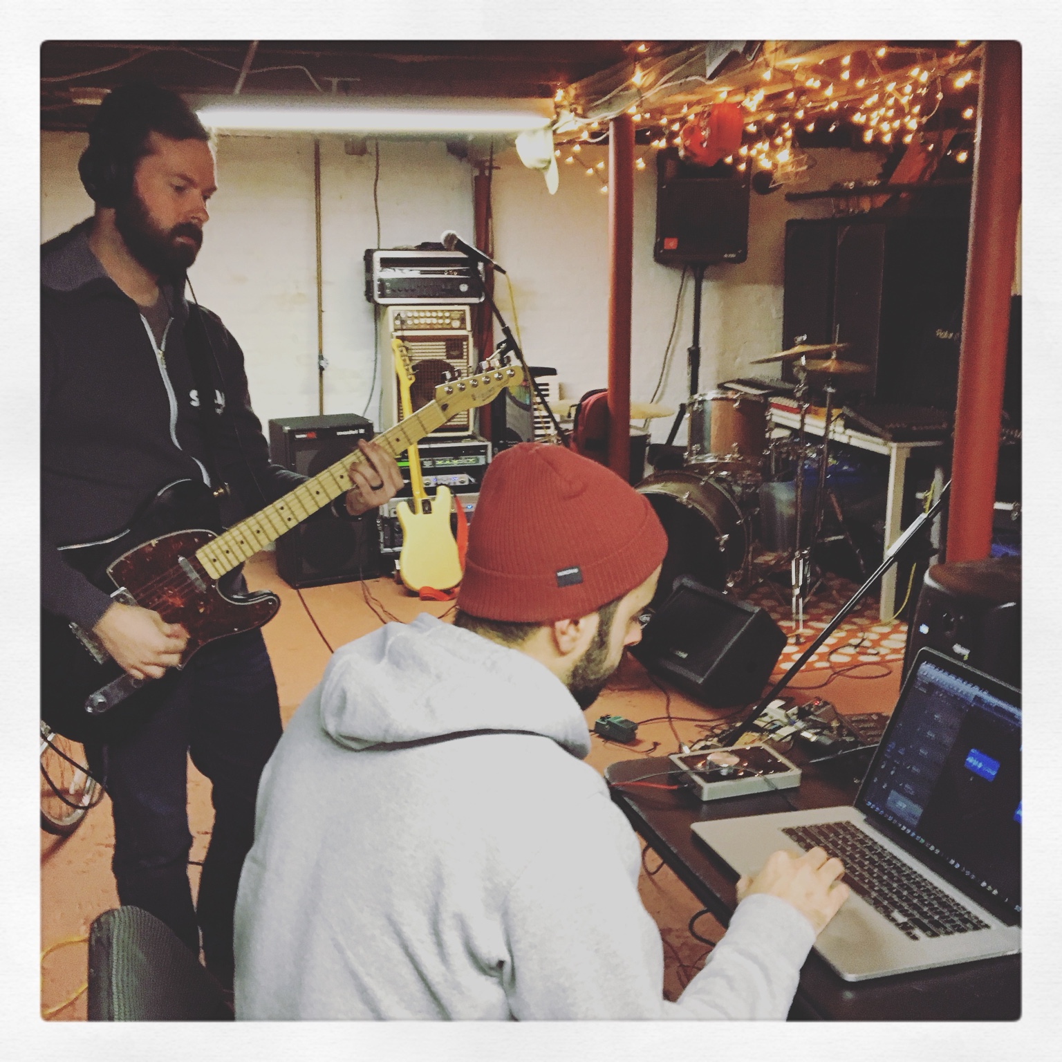 Darkroom Honeymoon EP recording in the basement, 2016 — Guitar recording and laptop session